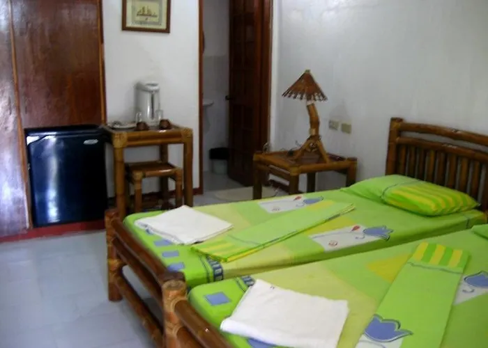 Marina Village Hotel 2*
